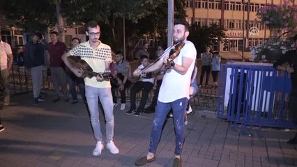 Vinç Sepetinden Evlilik Teklifi