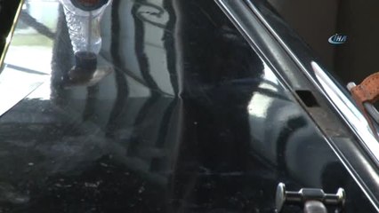 Yüz Binlerce Lira Değerindeki Araçları Orijinalliğini Bozmadan Tamir Ediyor