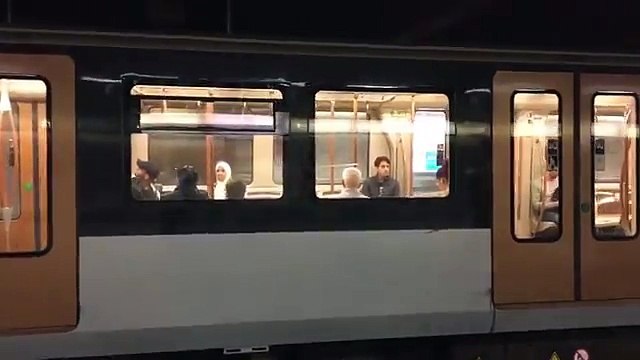 Les Bleus en finale du Mondial: Après la victoire de la France contre la Belgique, la chanson Tous ensemble de Johnny Hallyday est diffusée dans le métro bruxellois