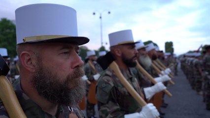 Répétitions sur les Champs-Elysées