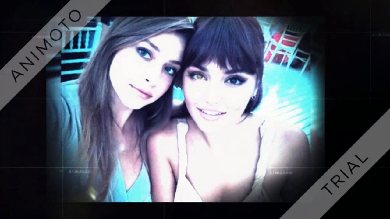 النجمه التركيه الجميلة هاندا ارتشيل مع شقيقتها و والدتها