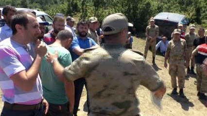 Askerler ve köylüler her yerde 3 yaşındaki Evrim'i arıyor