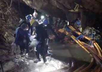 Thai Navy Pays Tribute to Cave Rescue Crew