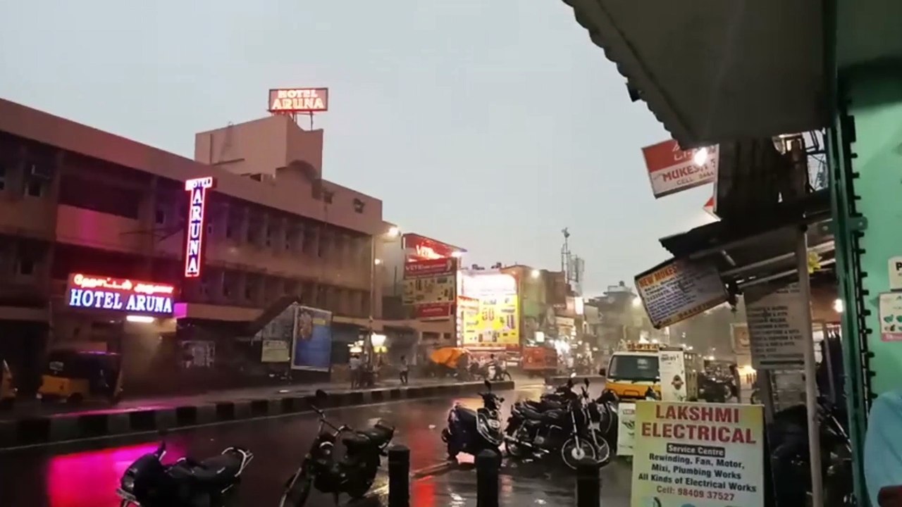 3வது நாளாக சென்னையில் பலத்த காற்றுடன் மழை-வீடியோ