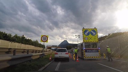 Австрия закрыла границы. Пока временно