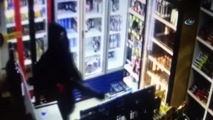 İstanbul’da 12 farklı olaya karışan gasp çetesi önce kameraya sonra polise yakalandı