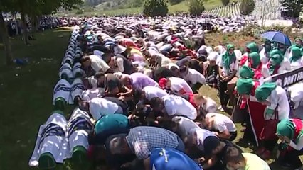 35 soykırım kurbanı toprağa verildi (1) - POTOÇARİ