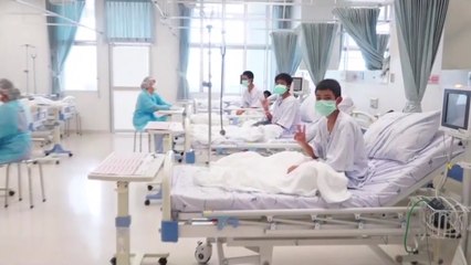 '동굴 소년들' 구조 후 첫 공개..."생존 의지의 승리" / YTN