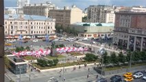 Coupe du Monde 2018 - Des supporters croates déploient un drapeau géant
