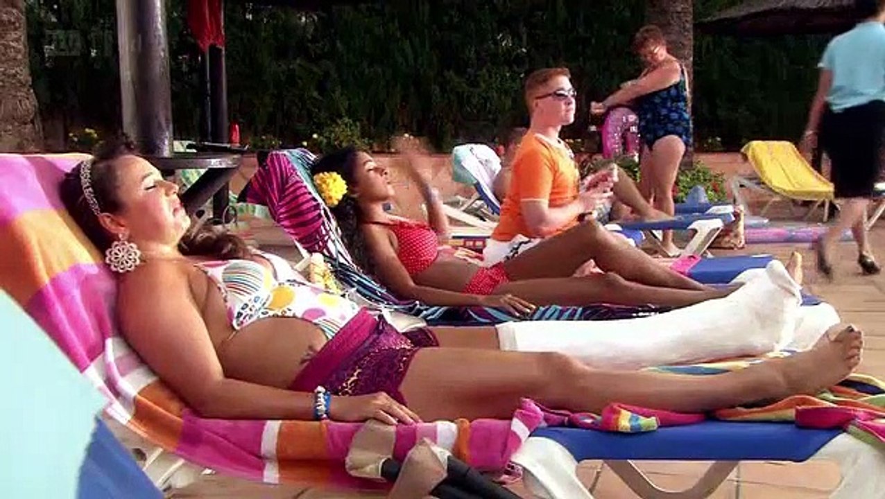 Benidorm - S04E03