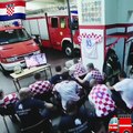 Ces pompiers Croates appelés à la fin du match pendant les tirs au buts !