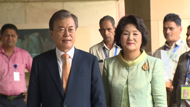 문재인 대통령 남북미, 신속한 후속 조치...올해 안 종전선언 / YTN