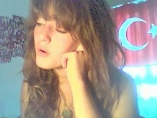 Une  turque de paris(musique) zikkkmu