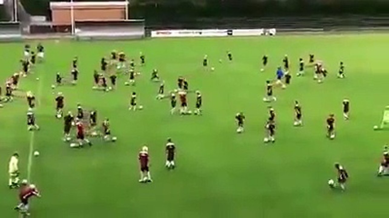 Detský futbalový team trolluje Neymara (y) :D :D