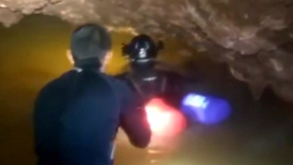 긴박했던 '태국 동굴소년' 구조 과정 공개 / YTN