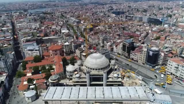 Kubbesine Kurşun Dökülmeye Başlanan Taksim Camii'nde Son Durum Havadan Görüntülendi