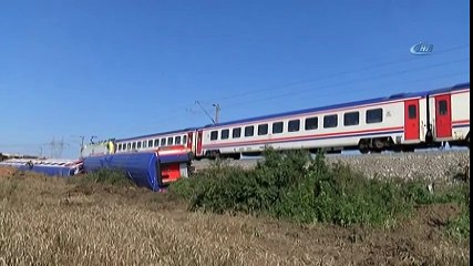 Tekirdağ'da Tren Faciasının Yaşandığı Rayda Yolcu Seferleri Başladı