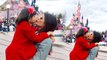 Aaradhya Bachchan KISSES mom Aishwarya Rai Bachchan at Disneyland | FilmiBeat