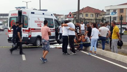 Üst geçit yerine yoldan geçmeye çalışan 16 yaşındaki çocuğa kargo kamyonu çarptı