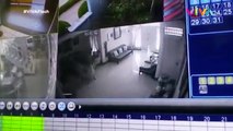 Rekaman CCTV Perampok Bobol Rumah Wartawan di Depok