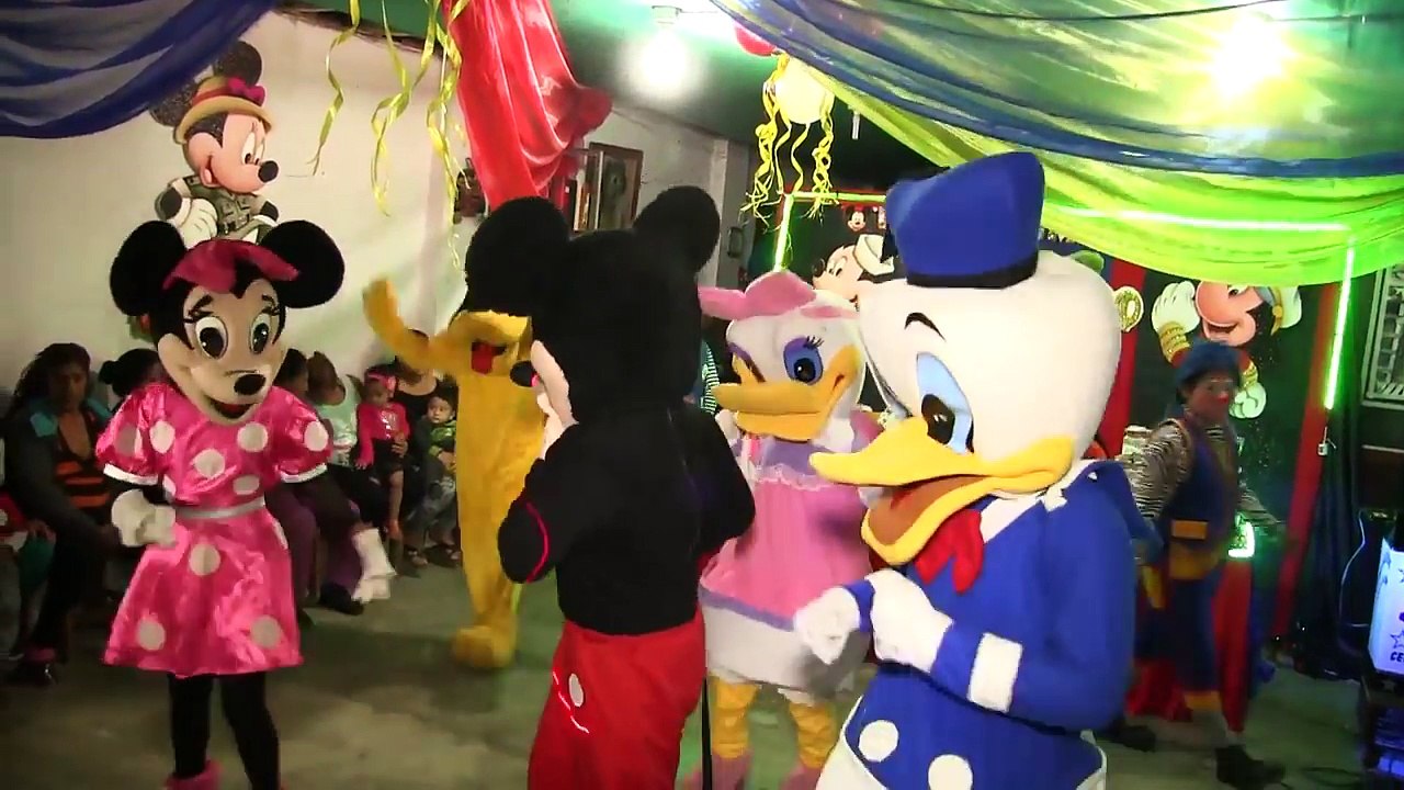 barnilyn show- casa de mickey mouse