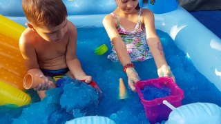 Kids playing with Gelli Baff, Slime baff and Gelli Snow. Video Compilation .