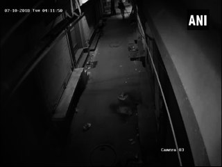 திருடும் முன்பு குத்தாட்டம் போட்டு குதூகலித்த திருடன்-வீடியோ