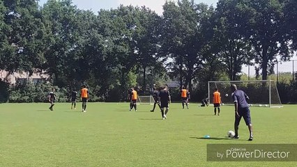 Les Zèbres à Mierlo - jour 6: entraînement décontracté au lendemain et à la veille d'un match amical