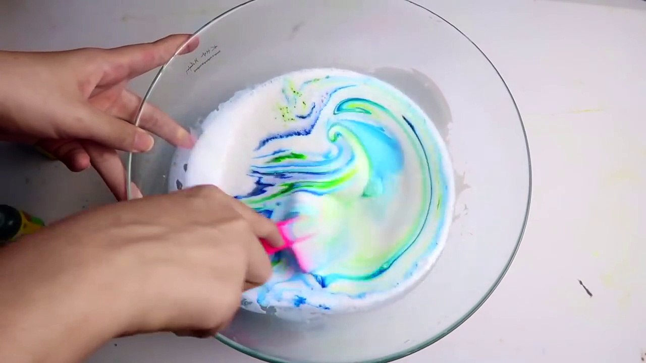 How To Make Jiggly Watery Slime Super Glossy ♡ DIY Super Jiggly and glossy Slime!