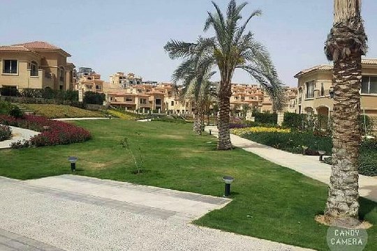 للبيع شقه بالتقسيط فى ستون بارك القاهره الجديده 140 متر