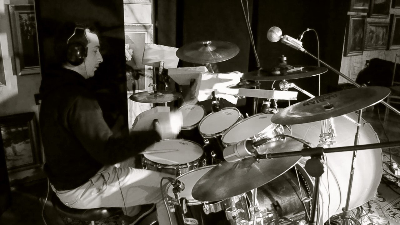 Mateusz Gawron - POCAŁUNEK BREŻNIEWA (Brezhnev's kiss) drum playthrough
