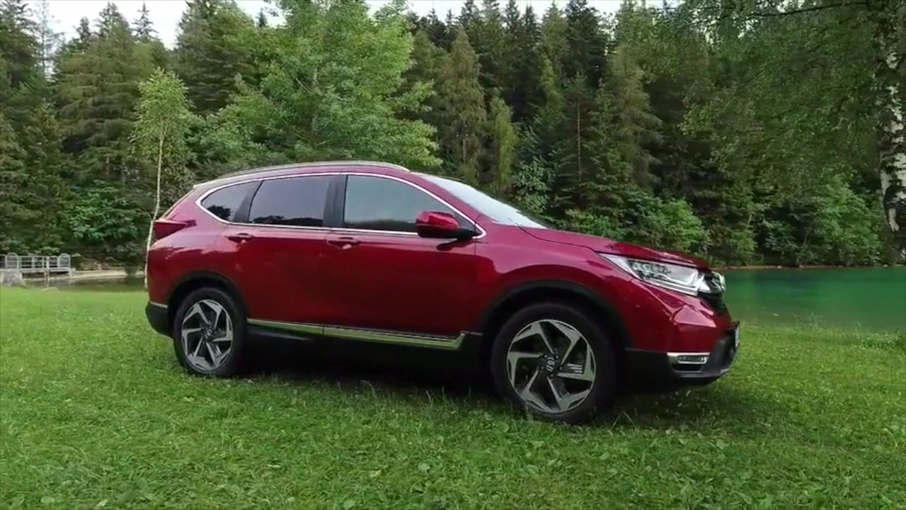 2018 Honda CR-V VTEC TURBO Petrol Drone Driving...
