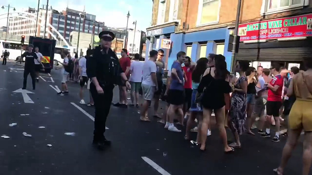 CRAZY ENGLAND FANS ATTACK CARS AFTER WORLD CUP MATCH!!