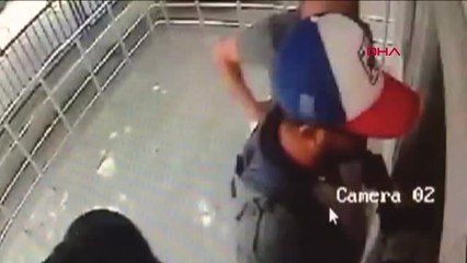 Düzce Bankamatiğe Kart Kopyalama Cihazı Yerleştirirken Yakalandı