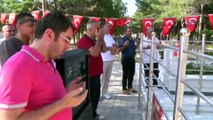 Ömer Halisdemir’in Kabri Türk Bayraklarıyla Donatıldı