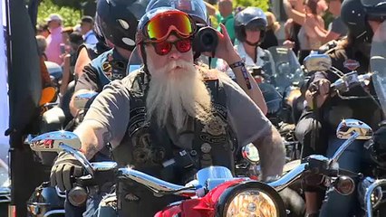 Tens of thousands parade at Prague Harley-Davidson festival