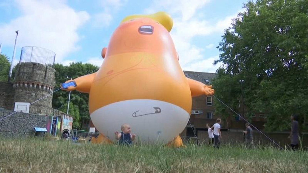 Trump-Baby wird über Westminster abheben