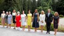 من الرجل الذي انضم إلى صورة تذكارية مع سيدات قادة الناتو؟