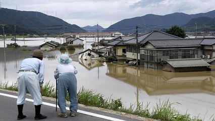 اعلام وضع فوق‌العاده در ژاپن؛ آغاز نجات محاصره‌شدگان در سیل
