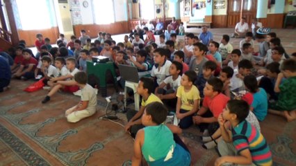 Camide çocuklara 15 Temmuz anlatıldı