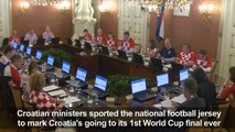 Croatia government meets with football shirts on