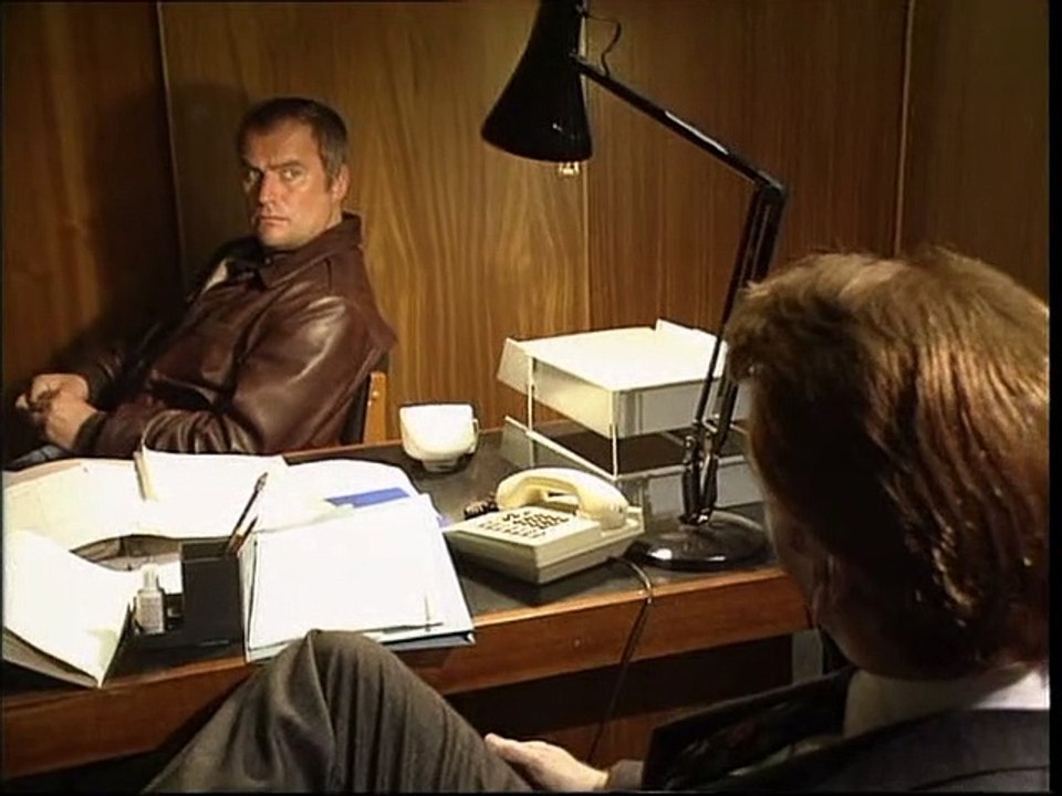 The Bill S06E49 Tactics