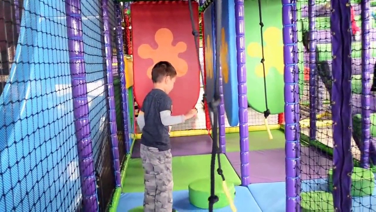 Indoor Playground Fun Cool Childrens Play Center Ball Pool Slides Playroom | TheChildhoodlife