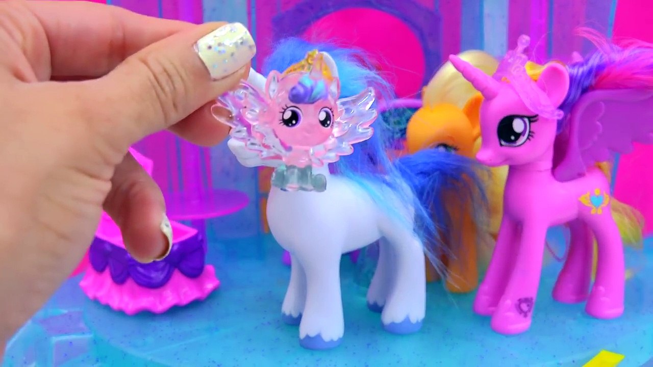 My Little Pony Crystal Empire Castle with Baby Flurry Heart, Princess Cadance, Shining Armor
