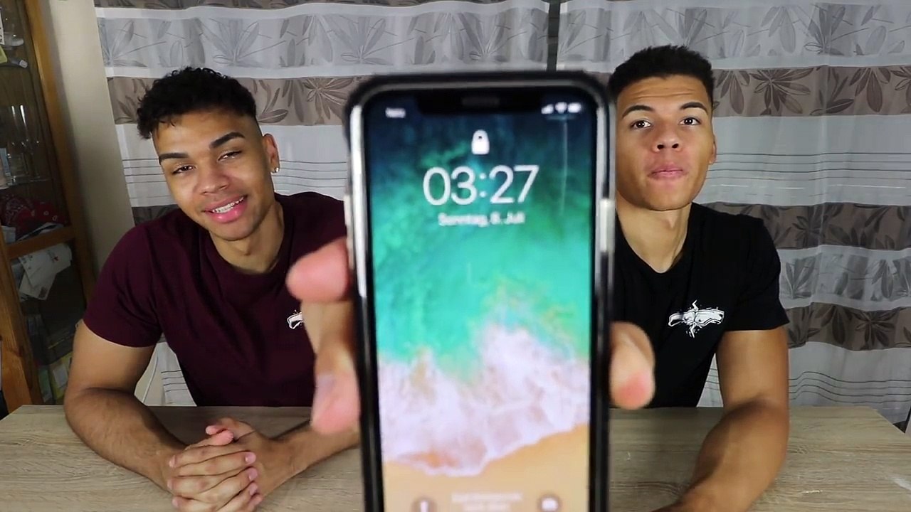 REDE NIEMALS UM 3 UHR NACHTS MIT SIRI !!! (GRUSELIG) | PrankBrosTV