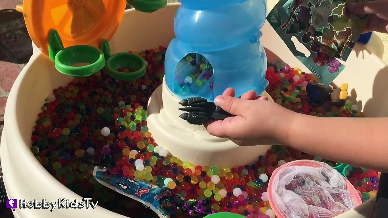 Giant Spiralin ORBEEZ Waterpark with Surprises