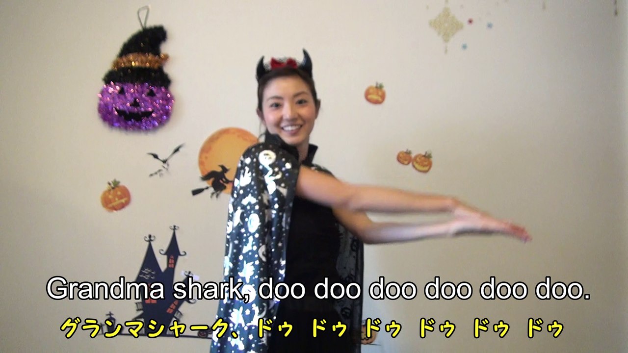 Baby shark dance with Mama Halloween