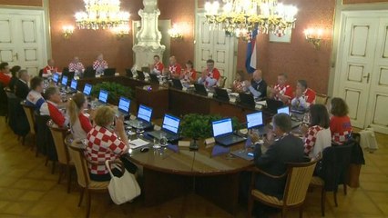 Croazia: tutti pazzi per i Vatreni, anche i politici!