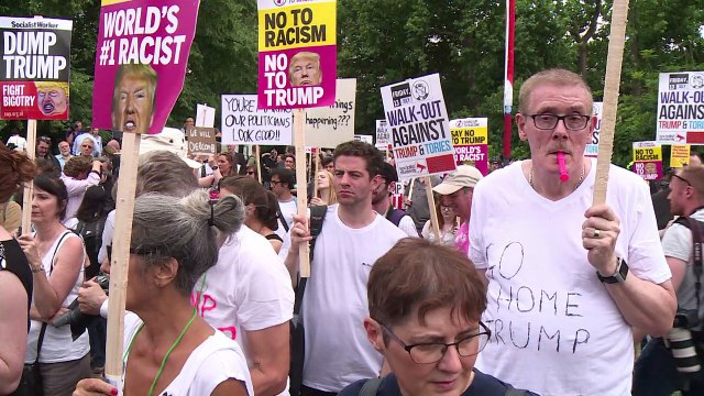 Les Londoniens manifestent contre la visite de Trump