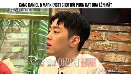 Kang Daniel & Mark (NCT) Chơi Trò Phun Hạt Dưa Lên Mặt